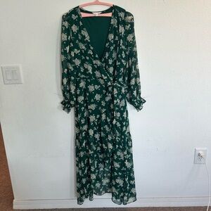 Lauren Conrad Women’s Green Wrap Dress

Size XL